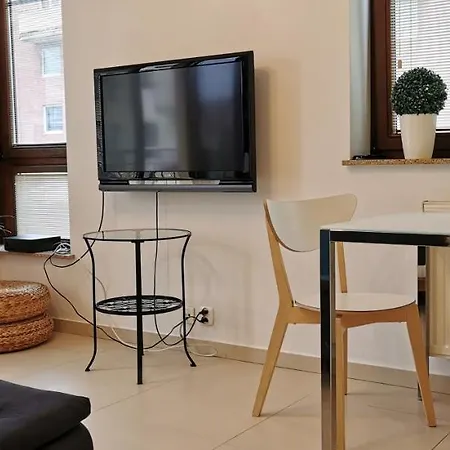 H2o Z Balkonem I Garażem, 300m * Sopot